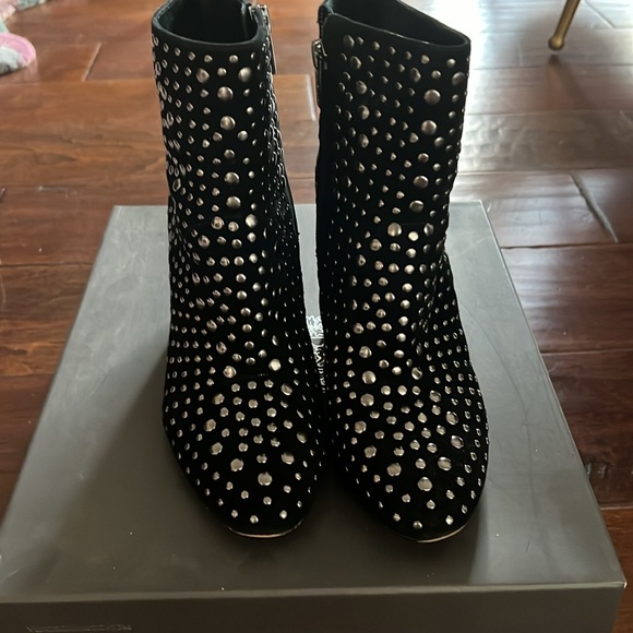 Vince Camuto studded boots size 6.5 - Picture 2 of 6